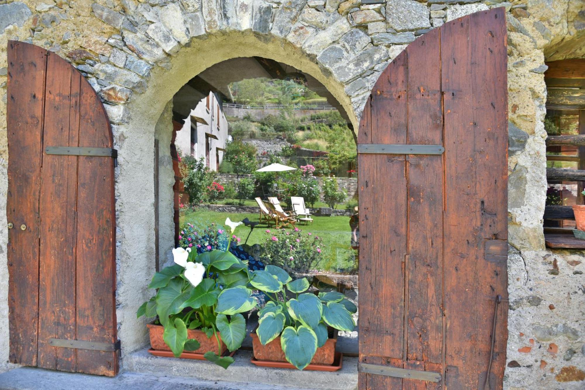 San Bernardo  Piano Nobile Al Roseto Del Drago 빌라 외부 사진